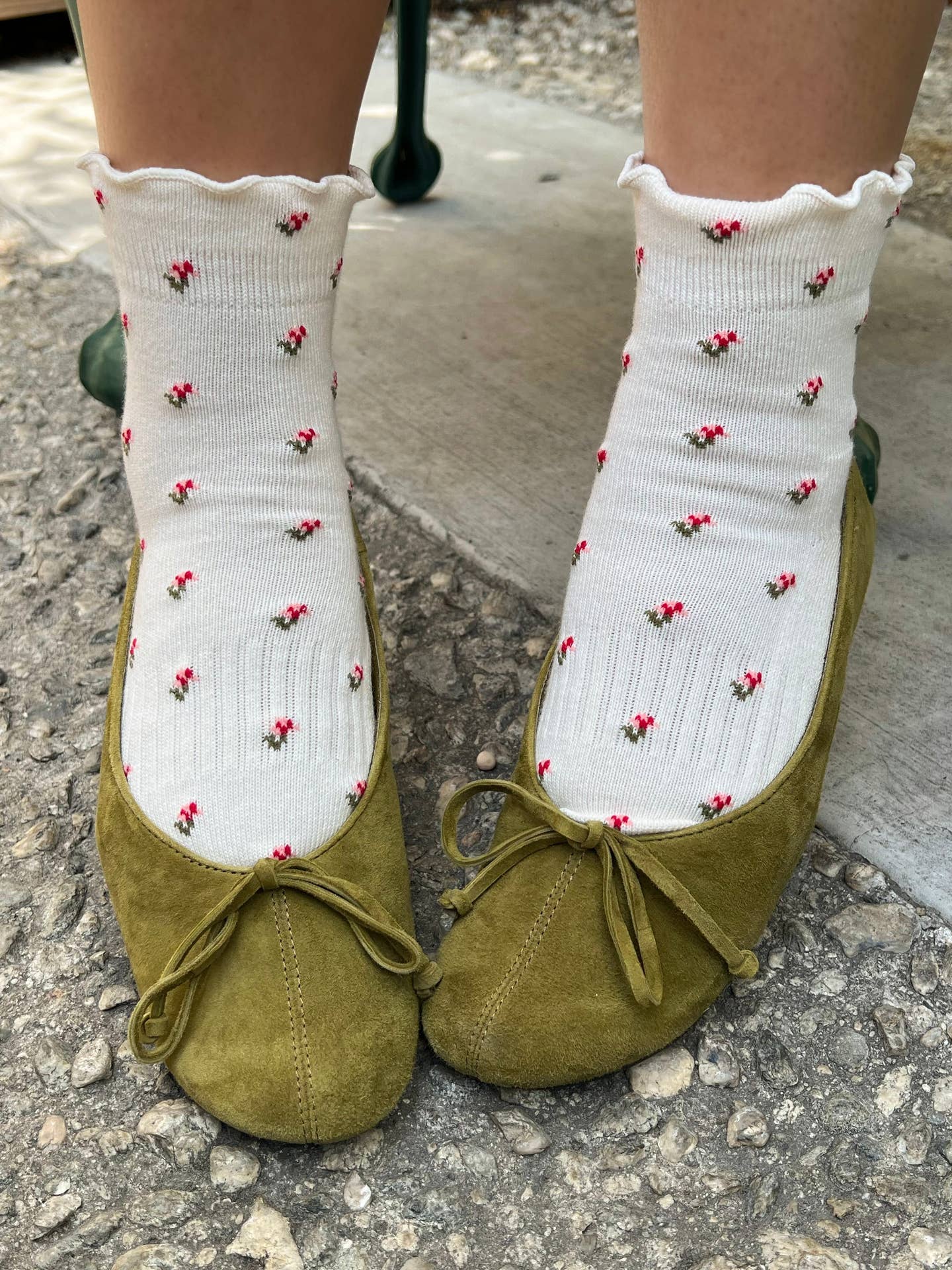 Petal Ruffled Hugger Crew Socks