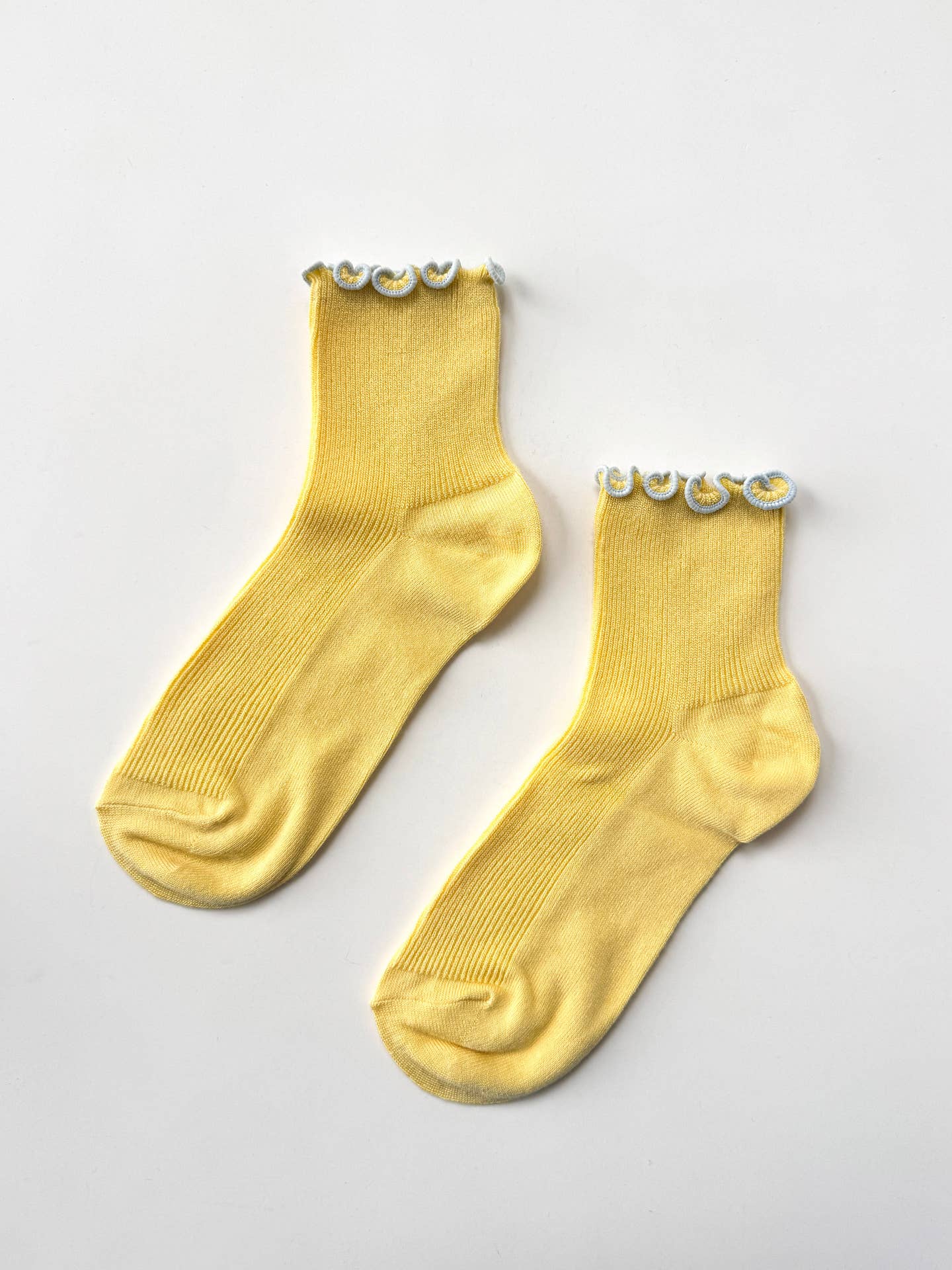 Petite Ruffled Modal Socks